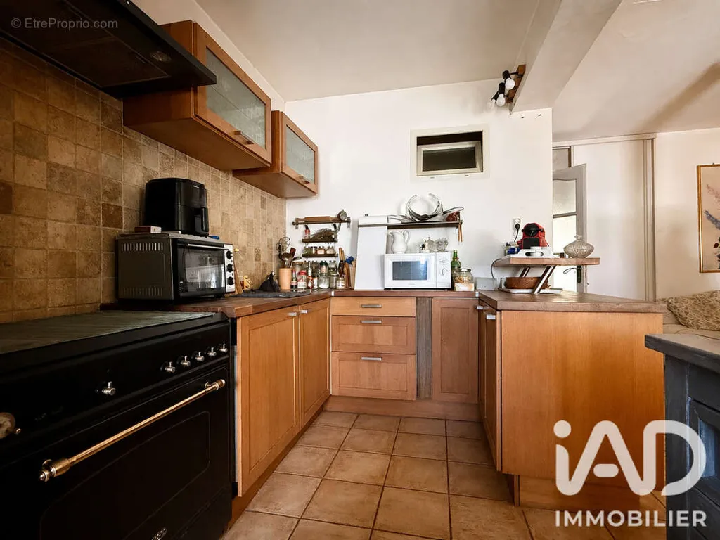 Cuisine - Studio avec Jardin Privatif à Saint-Raphaël