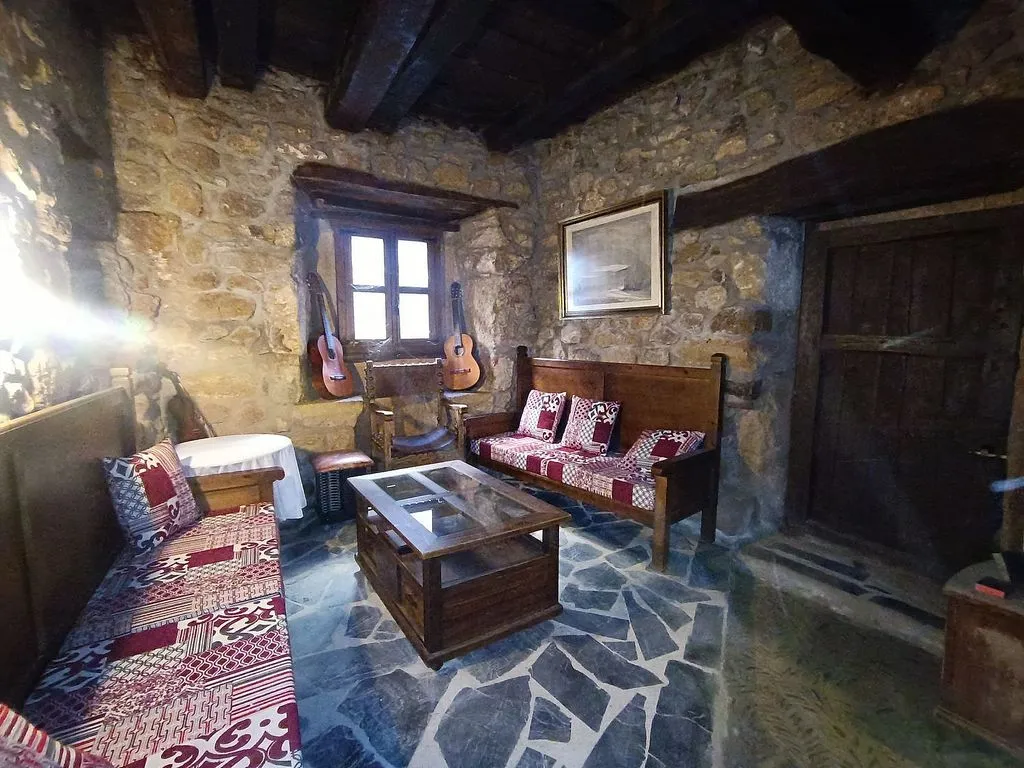 Salón - Historic Chalet with Piscina in Sierra De Gata