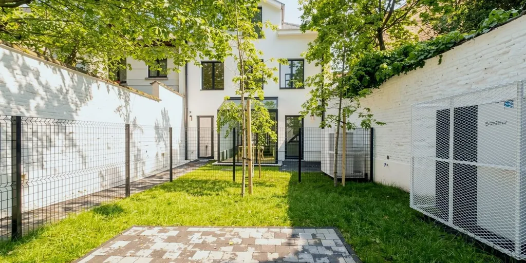 Aed - Charming Duplex in Botanique, Brussels