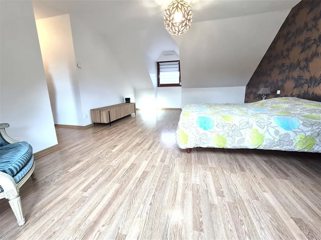 Maison 10 pièces à Cambrai