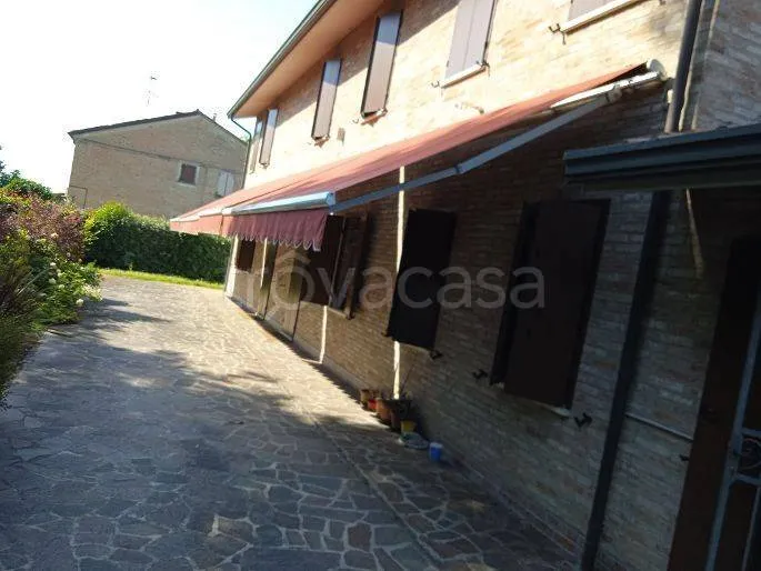 Terrasse - Spacious Villa with Private Garden in Ferrara