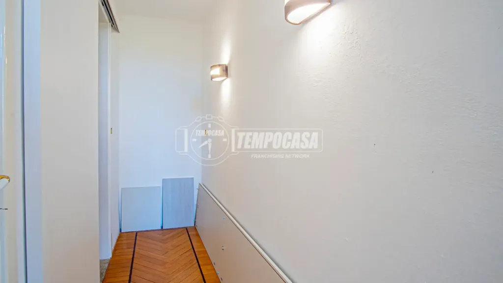 Ingresso - Historic Apartment with Balcony in Lavagna