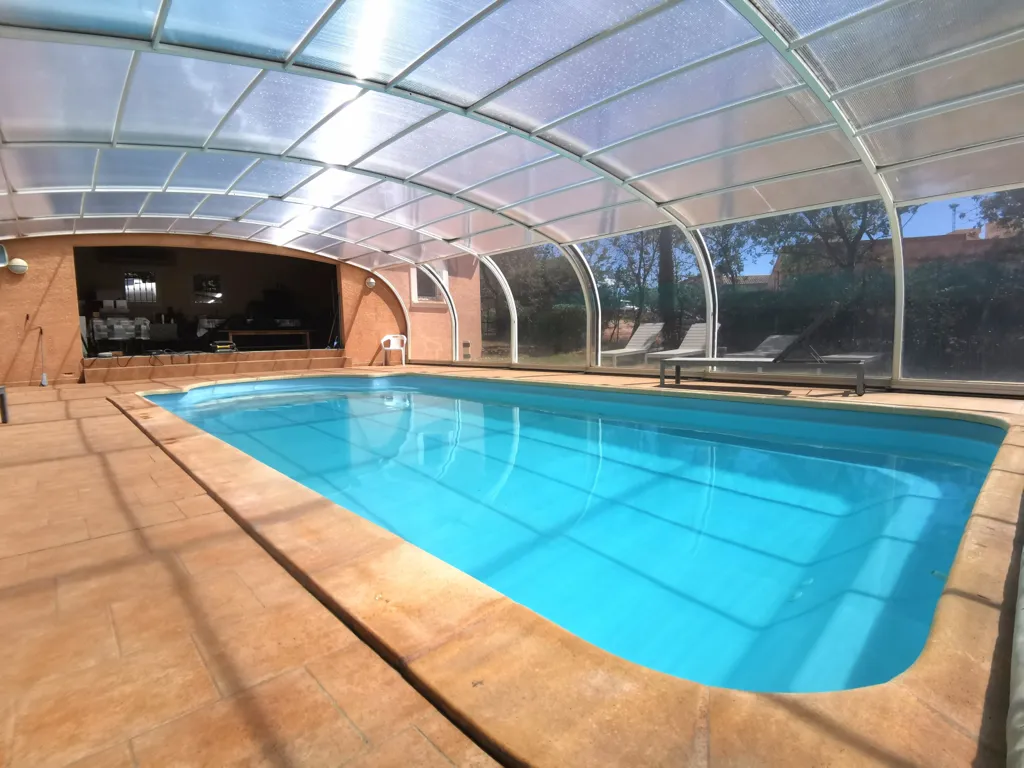 Piscine - Propriété avec 4 Gîtes et Piscine à Béziers