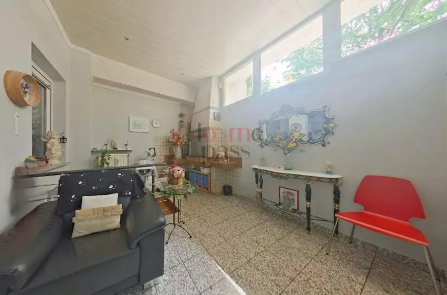 Séjour - Maison Familiale avec Jardin à Remich
