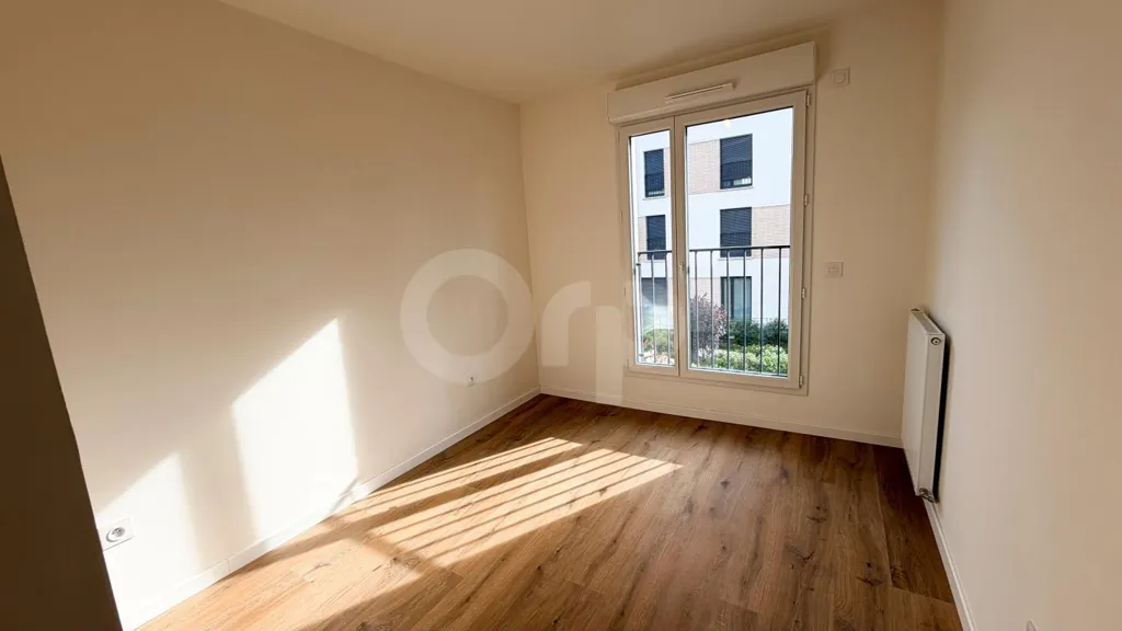Toad - Modern Flat with Balcony in Vernouillet