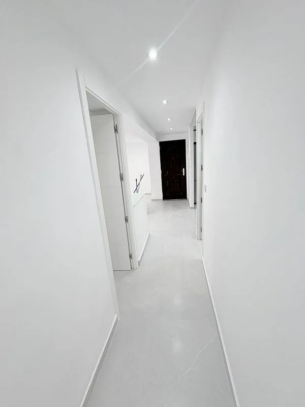 Hallway - Modern Flat with Balcony in Elda