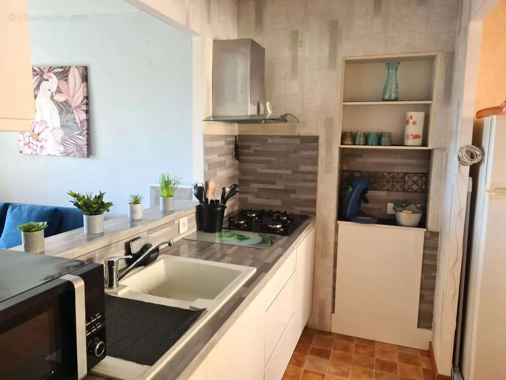 10-room apartment in Saint-Rome-De-Tarn