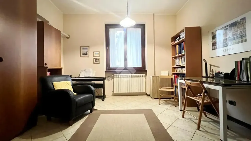 Bureau - Studio with Private Garden in Turate