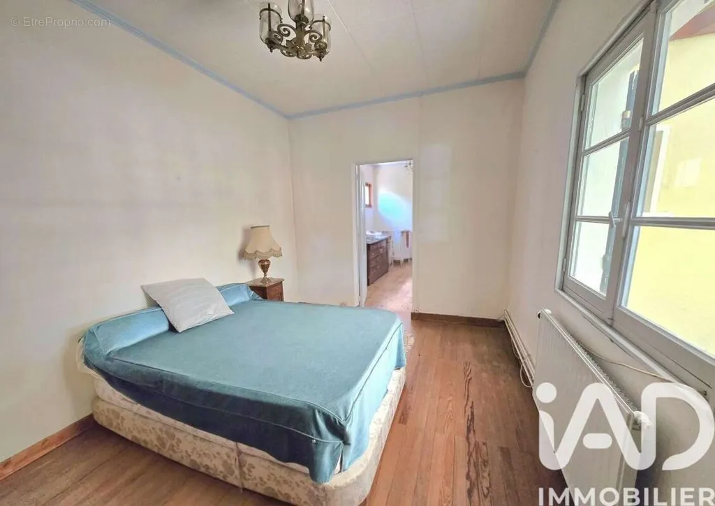 Bedrooms - House to Renovate with Garden in Hostens
