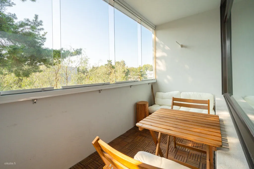 balcony