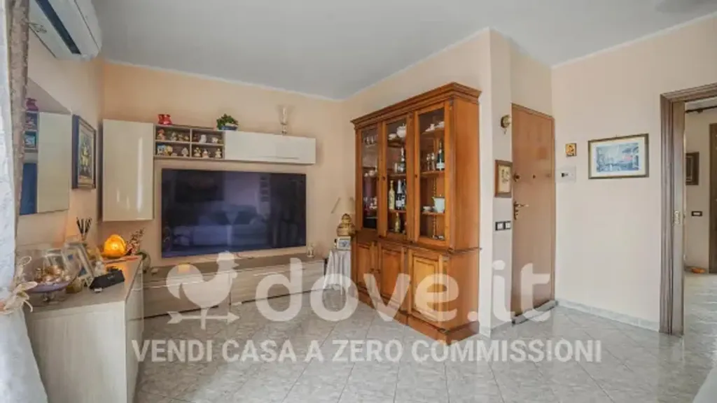 Séjour - Rear-Facing Apartment with Balcony in Aci Catena