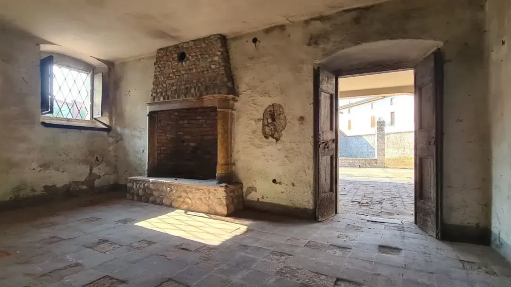 Pièces - Rustic Farmhouse in Borgosatollo