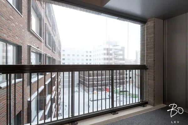 Balcon - Modern Apartment with Balcony in Herttoniemi, Helsinki
