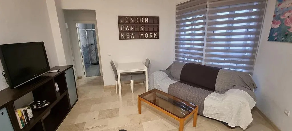 Elutuba - Reformed 1-Bed Flat in Málaga Centre