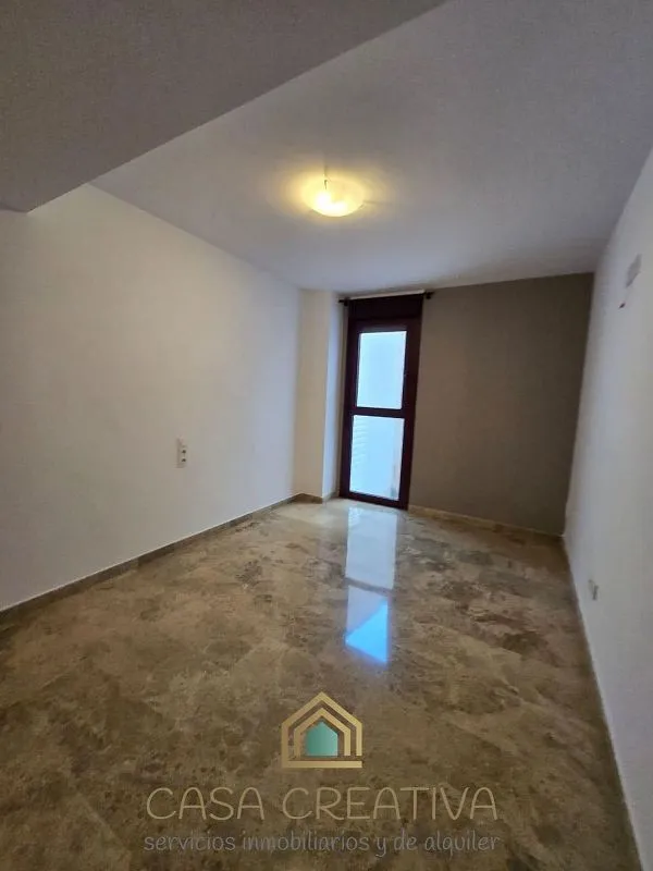 Rooms - Apartment with Balcony in Náquera