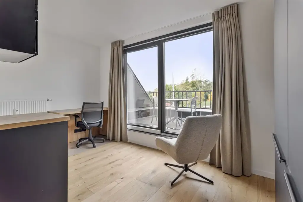 Bureau - Studio Rénové à Leuven, Proche des Facultés