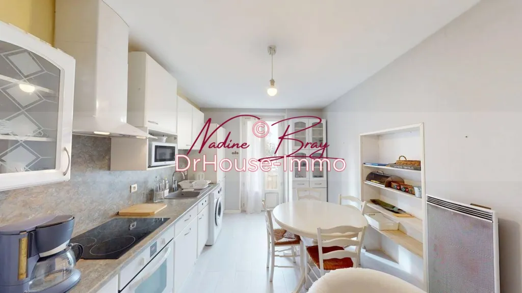 Cuisine - Appartement 2 Pièces avec Balcons à Aix-les-Bains