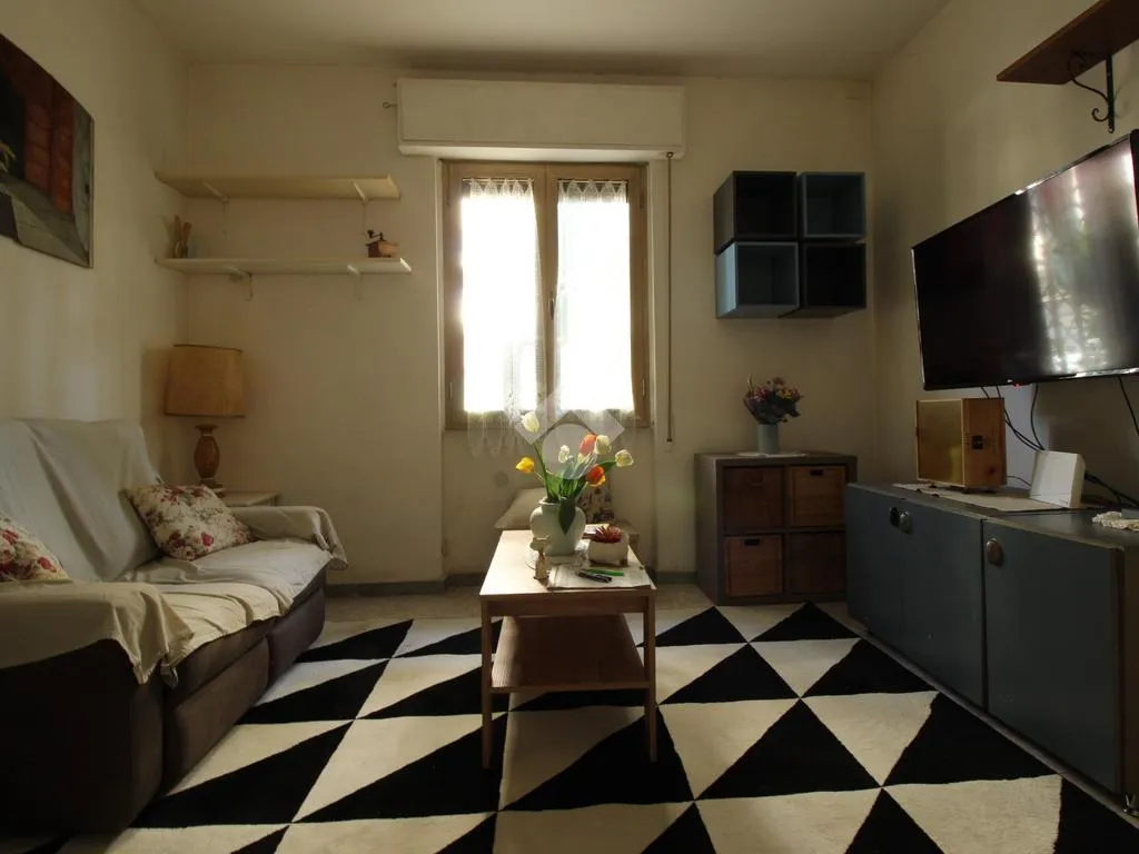 Soggiorno - Terrace-Accessed Apartment in Prato