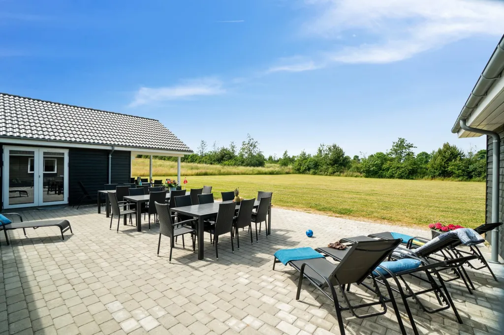 Terrazza - Vacation Home with Pool near Grenå Strand