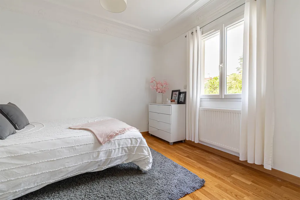 Maison 9 pièces à Pommiers