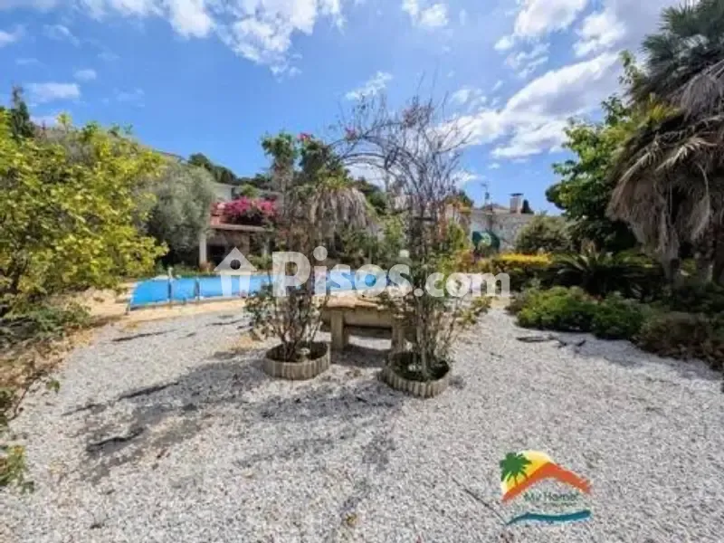 Piscine - Chalet with Pool and Solar Panels in Cala Canyelles