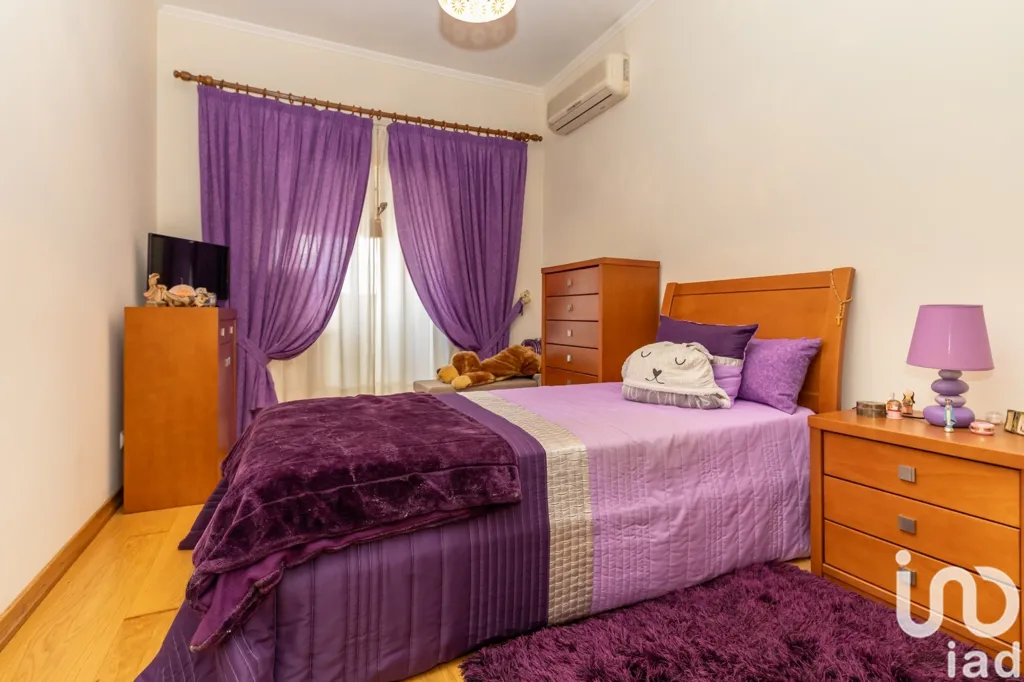 Camere da letto - 3-Bedroom Apartment with Ferry Access in Almada