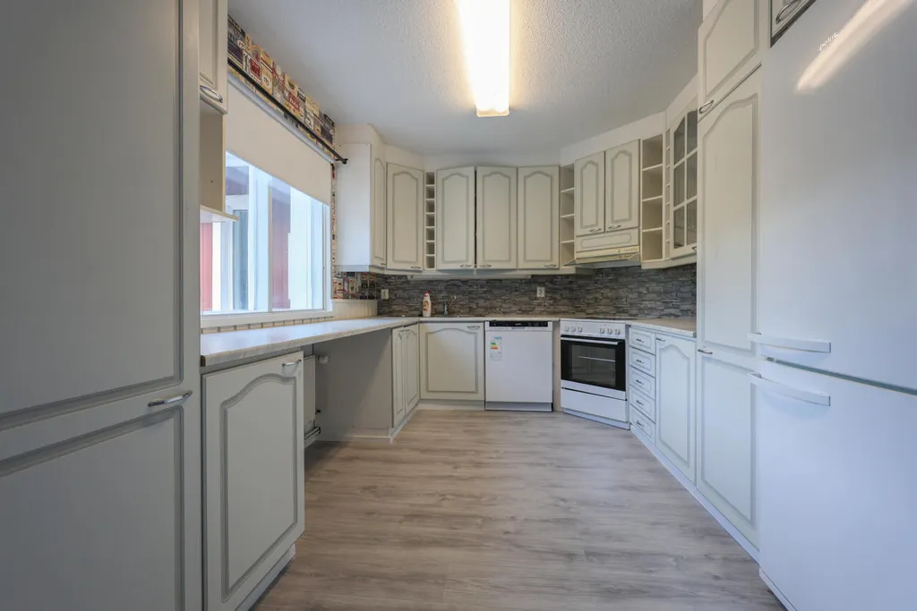 Köök - Spacious Flat with Sauna in Hapuoja, Kankaanpää