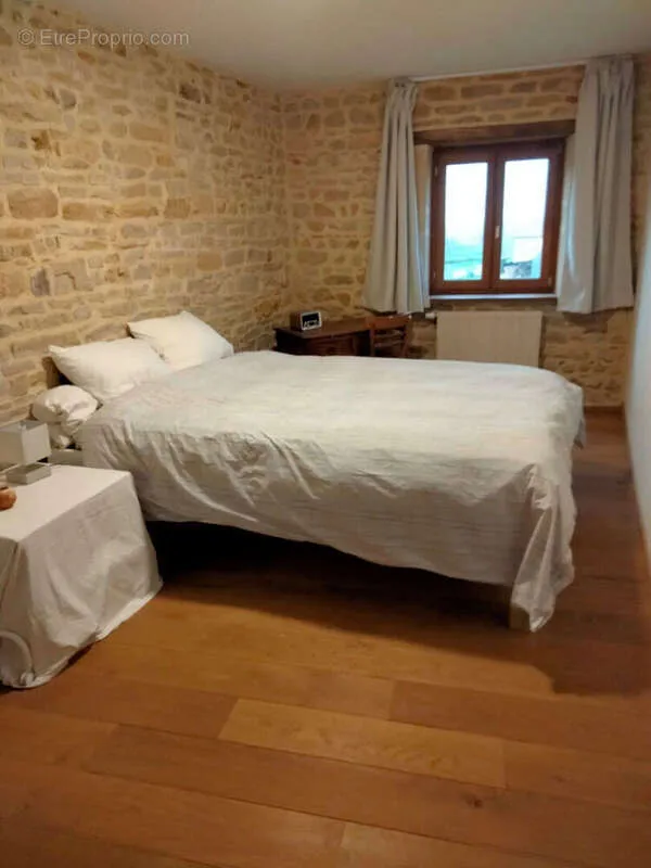 5-room house in Paray-Le-Monial