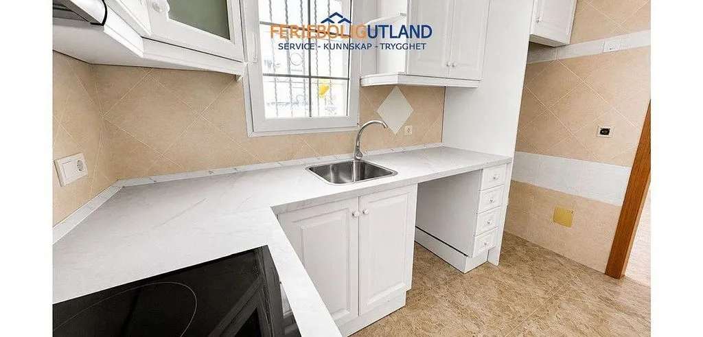 Cuisine - Terraced Semi-Detached with Pool in Cabo Roig