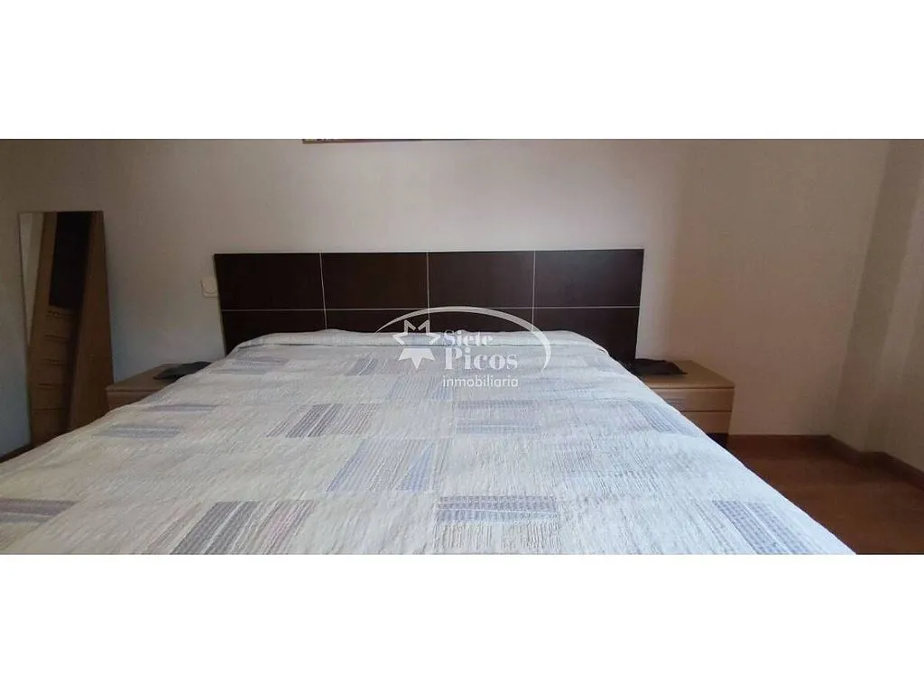 Chambres - 1-Bedroom Apartment with Private Patio in Espirdo