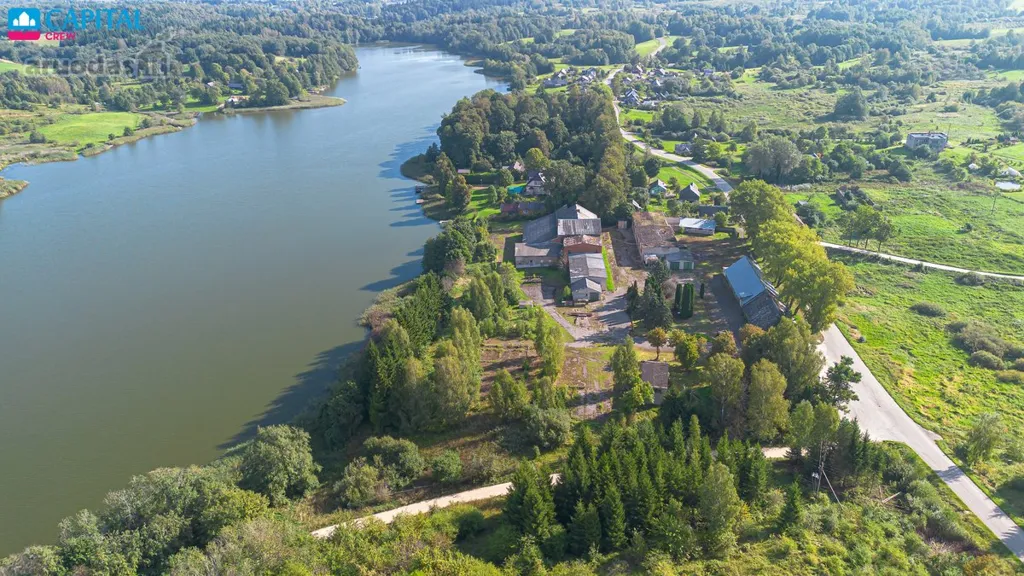 Vue aérienne - Masonry Manor by Lake in Molėtai