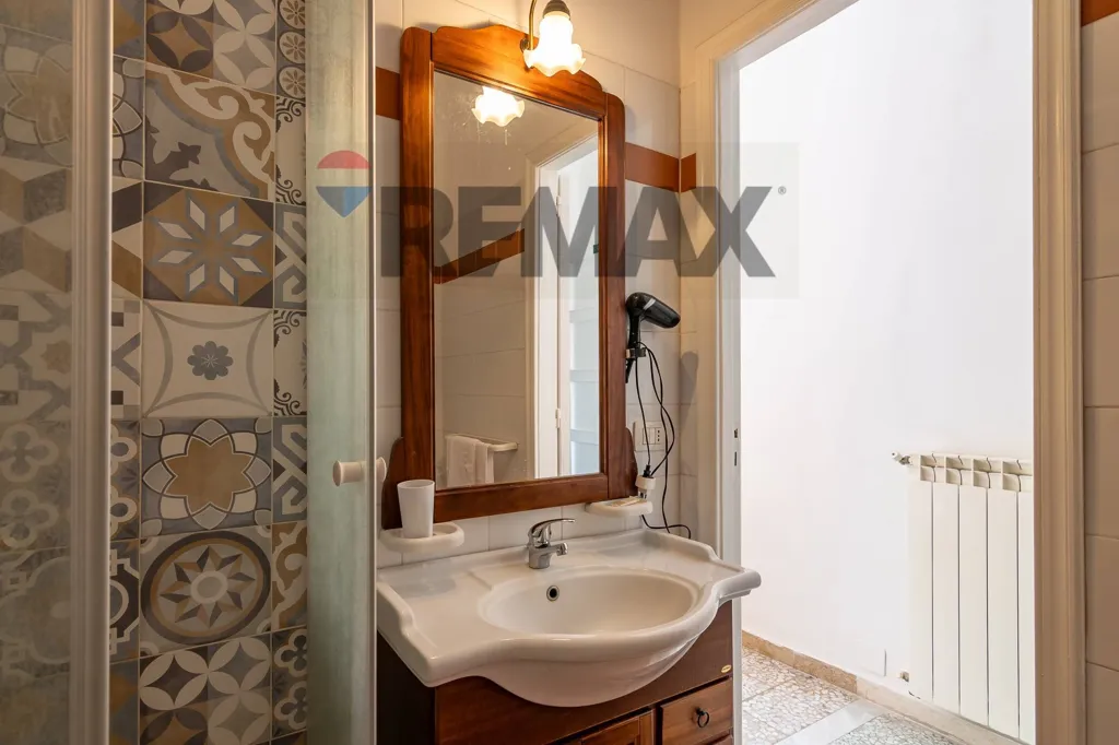 Vannitoad - Operational Hotel in Caltagirone Centre