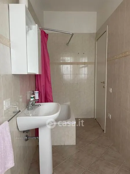 Salles de bain - Ground Floor Apartment with Private Garden in Certaldo Centre