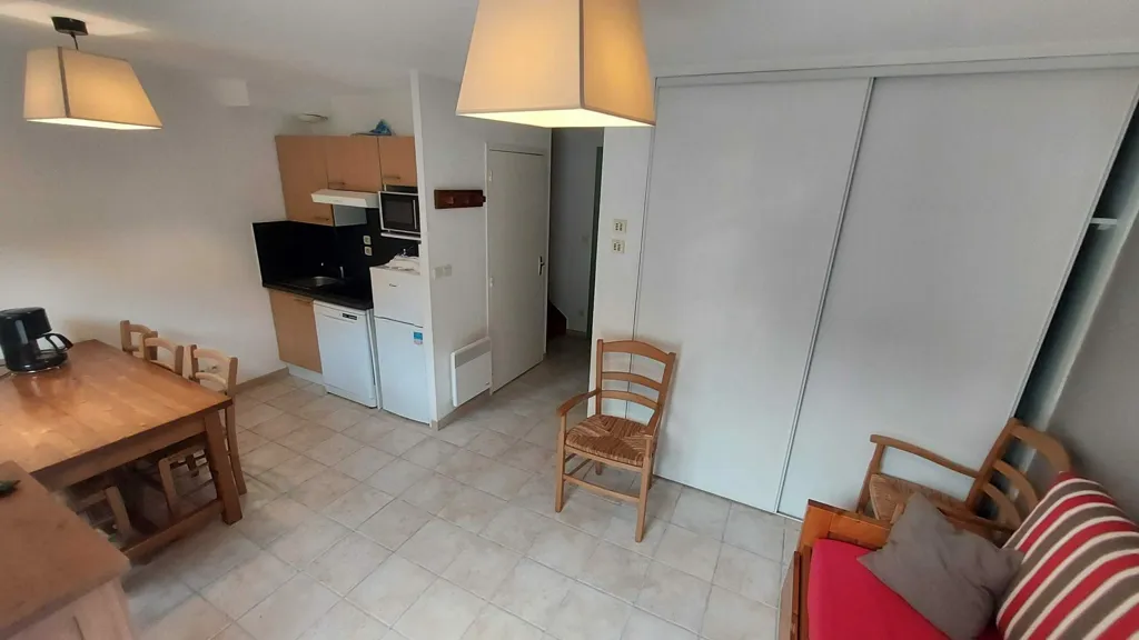 Salle à manger - Appartement Duplex avec Balcon à Montignac-Lascaux