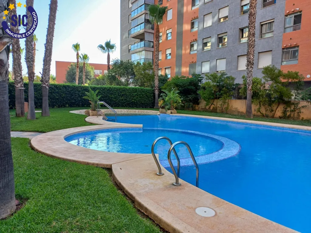 Bassein - Premium Penthouse with Pool in Mislata