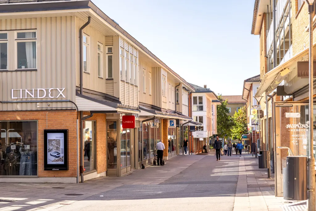 Exterior - Well-Planned Two-Bedroom Flat with Balcony in Stockholm