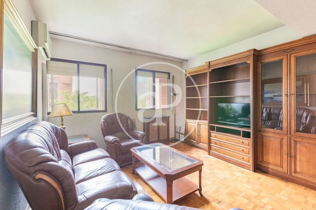 Elutuba - Luxury Apartment with River Views in Madrid