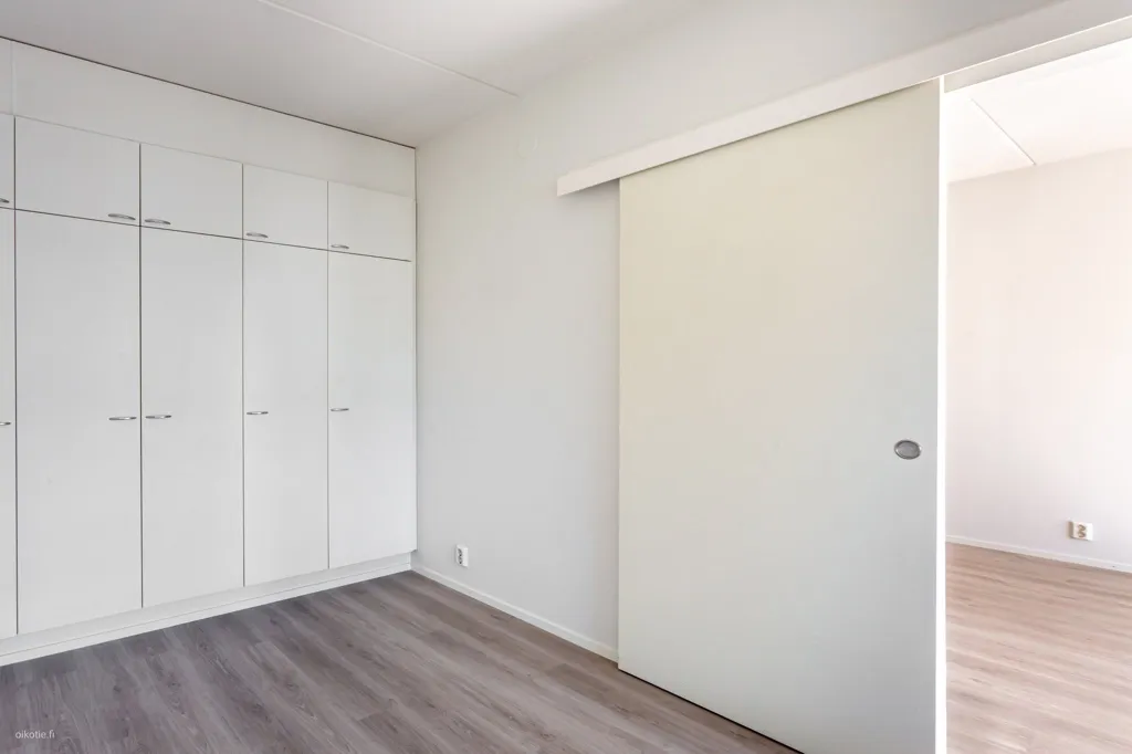 Toad - Apartment with Balcony in Tikkurila, Vantaa