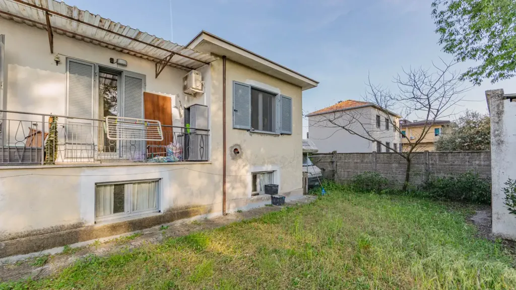 Aed - Rearranged Villa with Private Garden in Vigevano