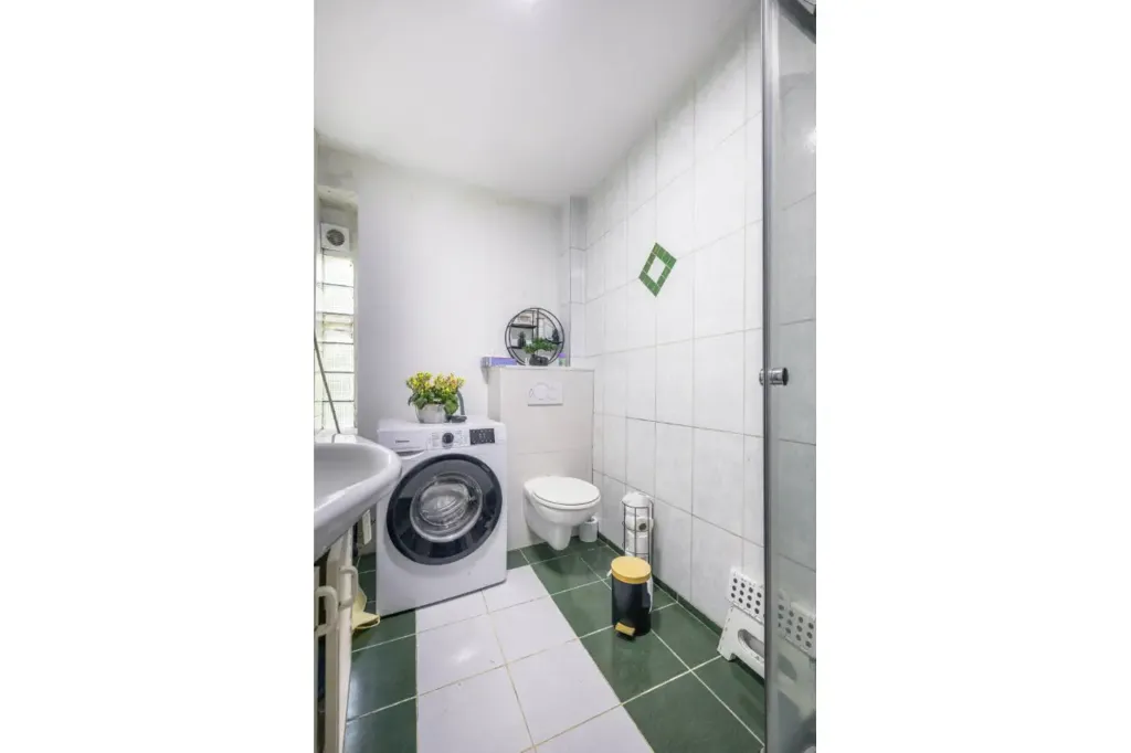 Vannitoad - Elegant Apartment near Botanique, Brussels