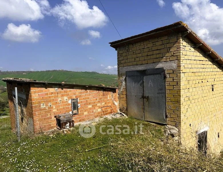 Exterior - Rustic Farmhouse with Garden in Loro Piceno