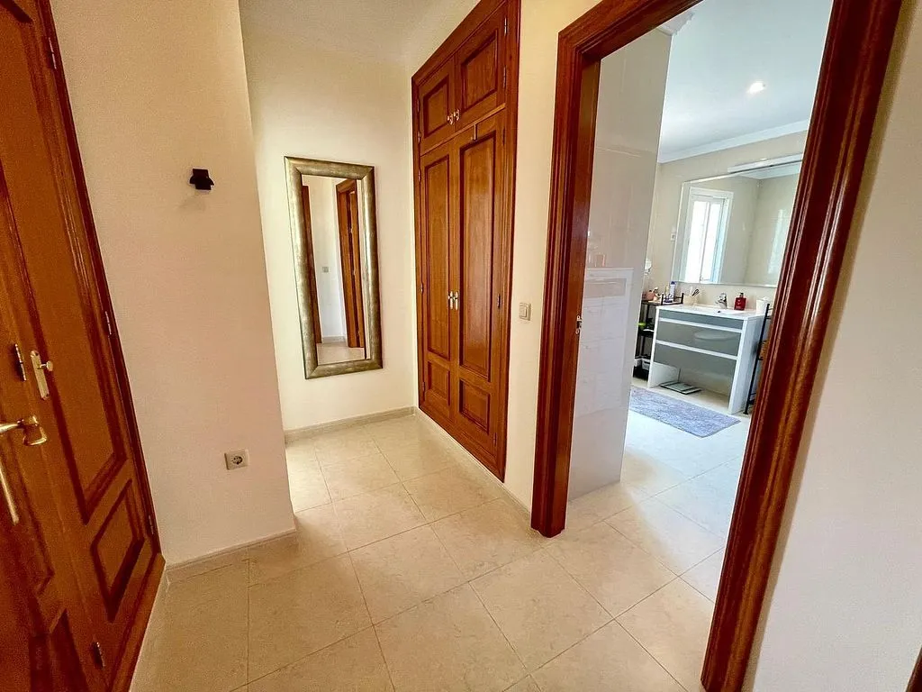 Esik - Modern Penthouse with Pool in Mijas Golf