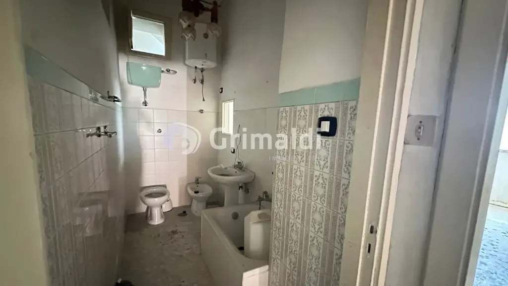 Vannitoad - Spacious Apartment with Balconies in Acerra