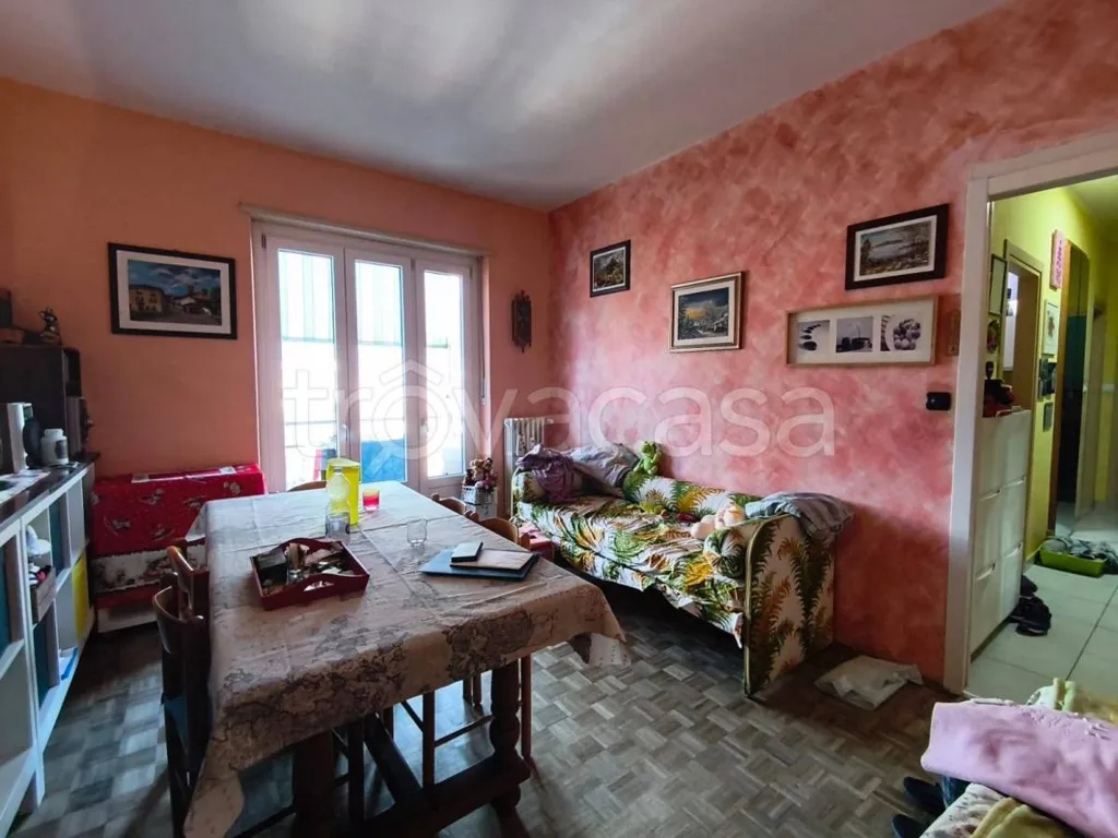 Söögituba - Apartment with Panoramic View in Luserna San Giovanni