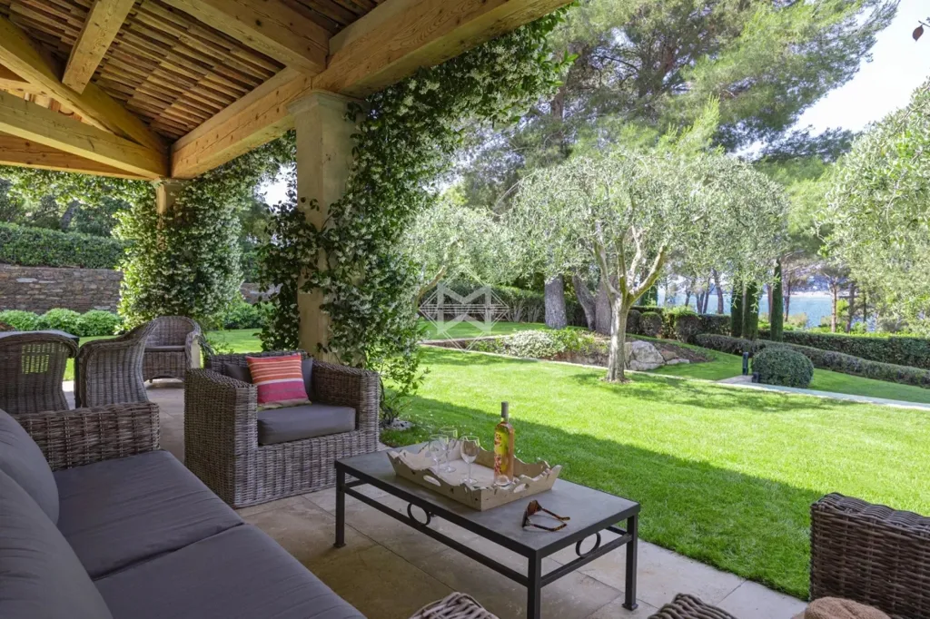 Terrass - Provençal Villa with Pool in La Croix-Valmer
