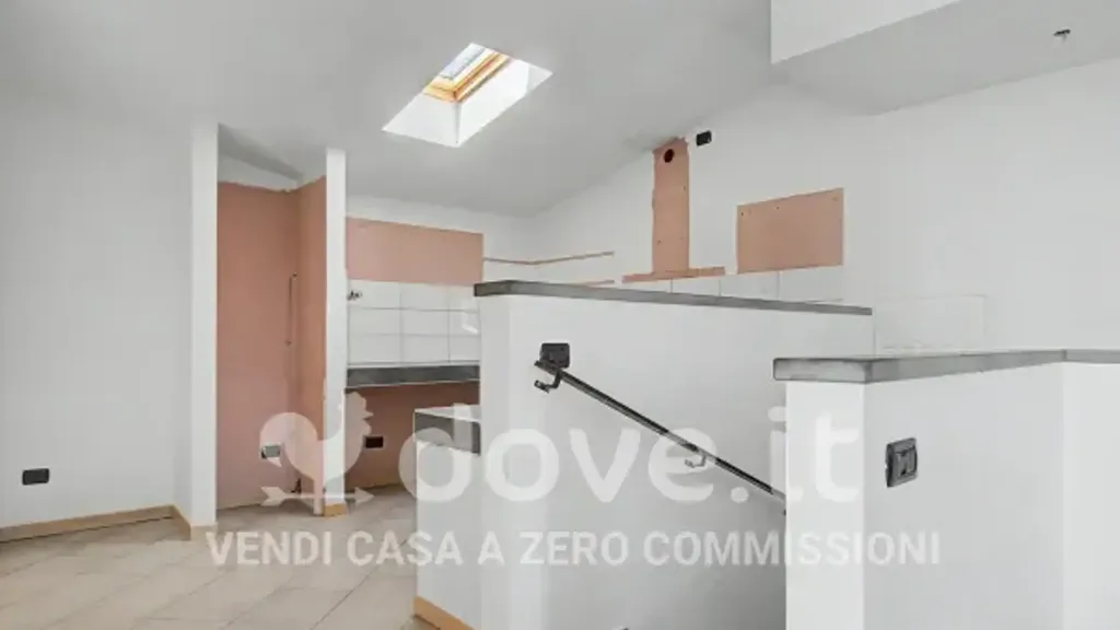 Toad - Rustic-Style Flat with Terrace in Bonate Sopra