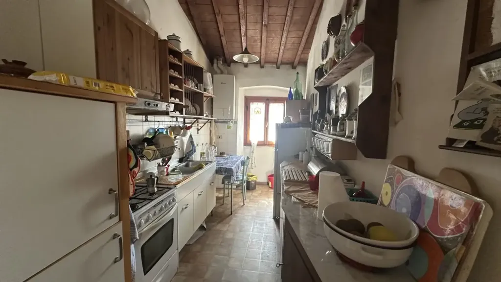 Cuisine - 5-Room Apartment in Pontassieve Centre