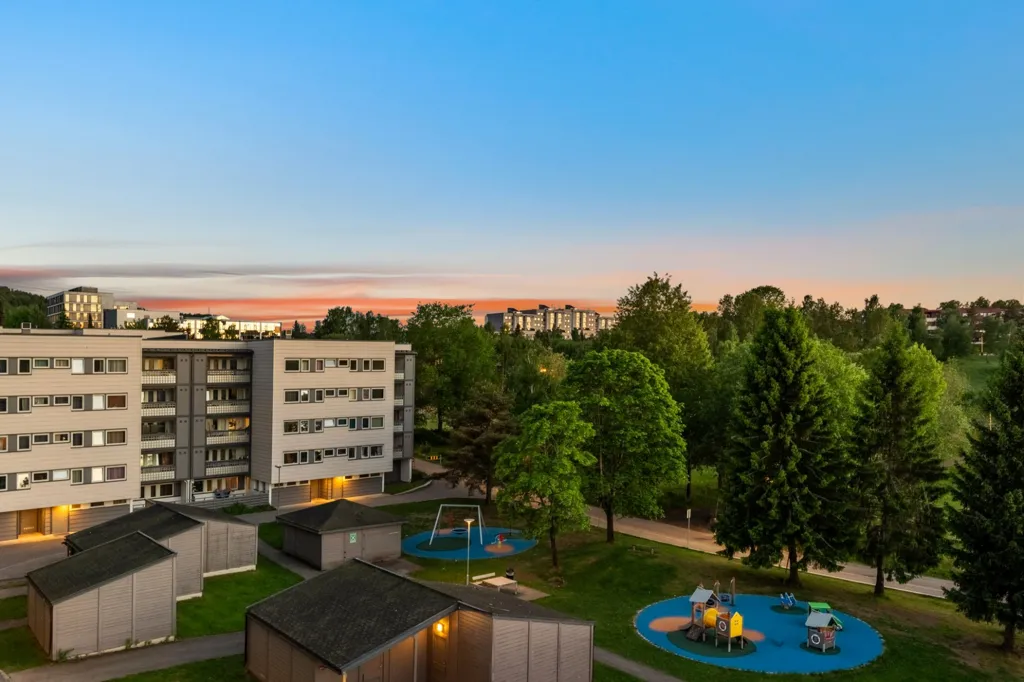Vista aerea - Spacious 3-Bedroom Flat with Balconies in Furuset