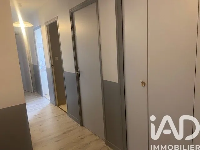 Entrée - Maison de Plain Pied avec Piscine à Attichy