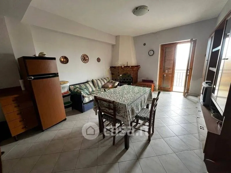 Salle à manger - Twin-Occupancy Flat with Balcony in San Mango sul Calore